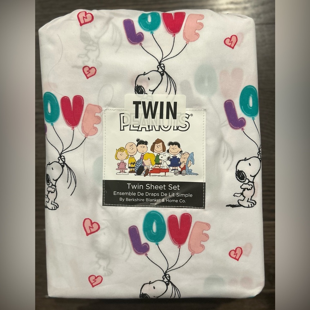 Peanuts Twin sheet set  - NEW
